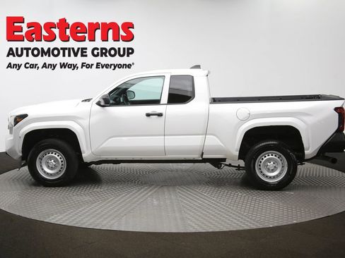 Used 2024 Toyota Tacoma SR image 60