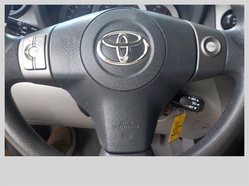 Used 2012 Toyota RAV4 4WD w/ Value Pkg image 19