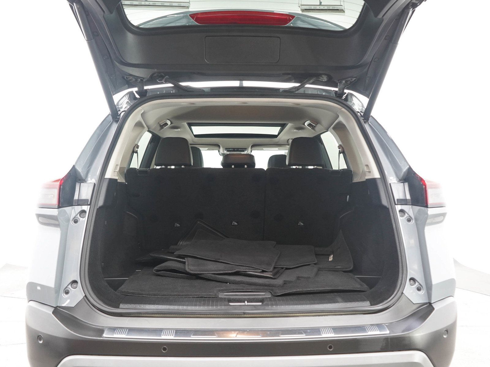 Used 2021 Nissan Rogue SL w/ Premium Package AWD/4WD image 17