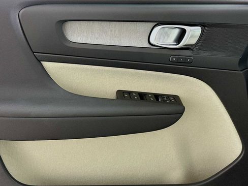 New 2026 Volvo XC40 B5 Plus w/ Protection Package Premier image 17