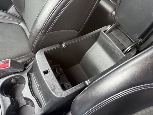 Used 2019 Jeep Cherokee Latitude Plus w/ Cold Weather Group image 32