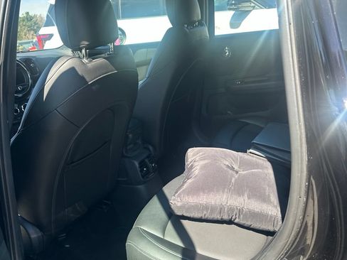 Used 2017 MINI Cooper Countryman FWD image 9