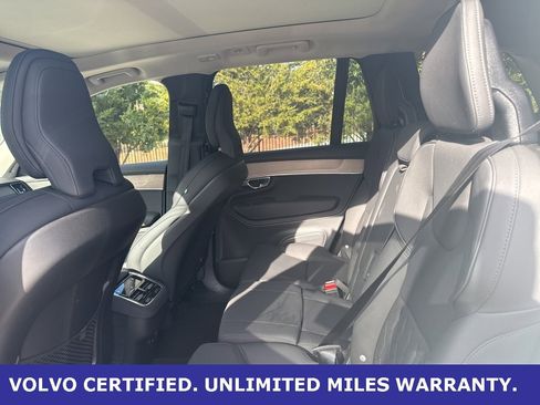 Certified 2025 Volvo XC90 B6 Plus image 18