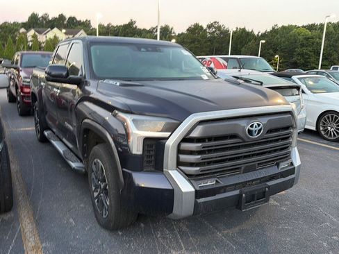 Used 2023 Toyota Tundra Limited w/ Power Package AWD/4WD image 6
