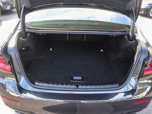 Used 2022 BMW 530e w/ Convenience Package image 25