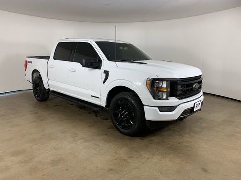 Used 2023 Ford F150 XLT w/ XLT Black Appearance Package AWD/4WD image 5