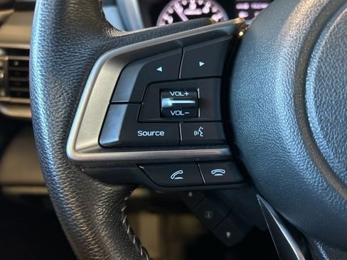 Used 2021 Subaru Outback Limited image 12