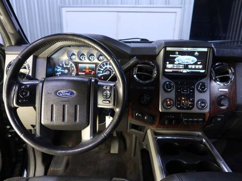 Used 2016 Ford F250 Lariat w/ Lariat Ultimate Package image 19