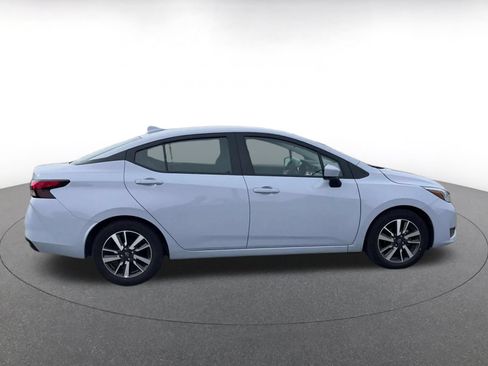 Used 2025 Nissan Versa SV FWD image 16
