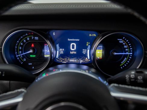 Used 2022 Jeep Wrangler Unlimited Sahara w/ Cold Weather Group image 26