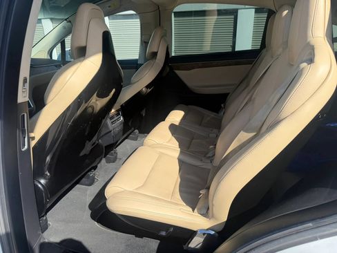 Used 2016 Tesla Model X 90D AWD/4WD image 9