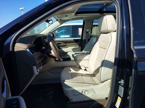 Used 2023 GMC Yukon Denali image 11