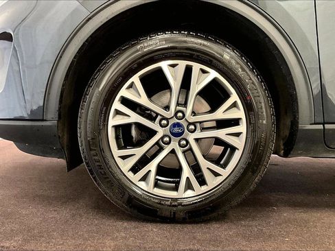 Used 2022 Ford Escape SEL image 8