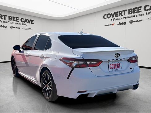 Used 2023 Toyota Camry SE image 7