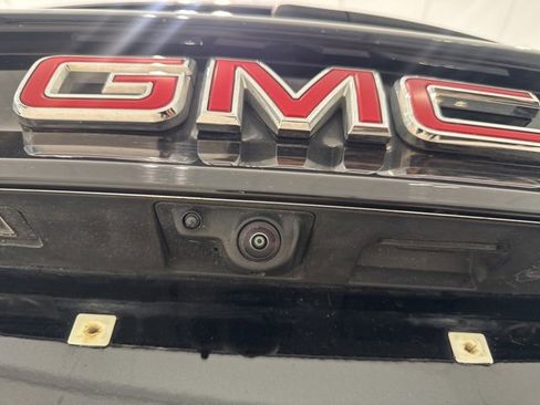 Certified 2024 GMC Acadia Elevation image 9