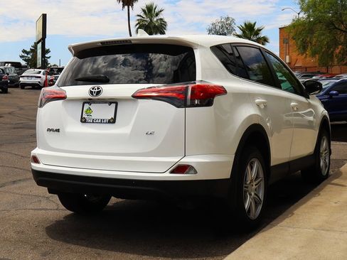 Used 2018 Toyota RAV4 LE w/ All Weather Liner Package FWD image 13
