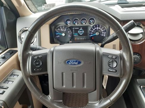 Used 2011 Ford F350 Lariat w/ Lariat Interior Pkg image 8