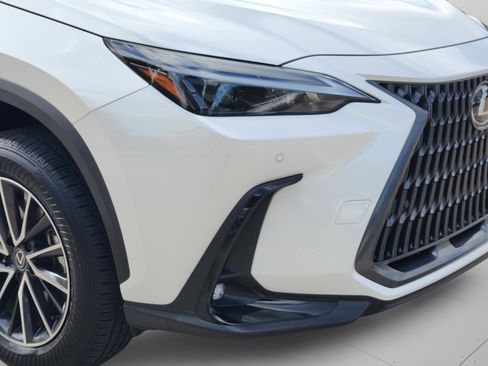 Used 2025 Lexus NX 350h AWD w/ Accessory Package (Z2) image 32