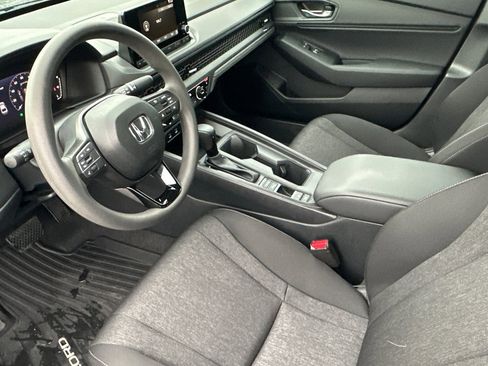 Certified 2025 Honda Accord SE image 10