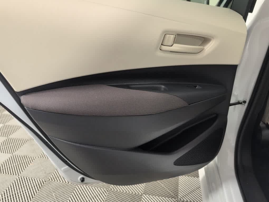 Used 2026 Toyota Corolla LE FWD image 21