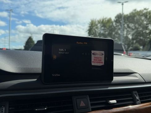 Used 2019 Audi A4 2.0T Premium w/ Convenience Package image 8