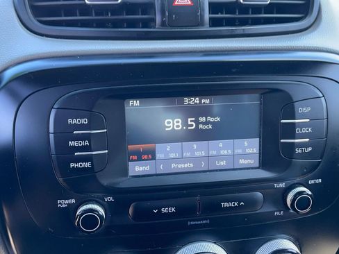 Used 2019 Kia Soul FWD image 11