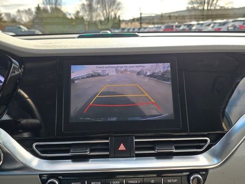 Used 2022 Kia Niro LXS image 27