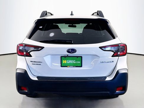 Used 2023 Subaru Outback Premium image 8