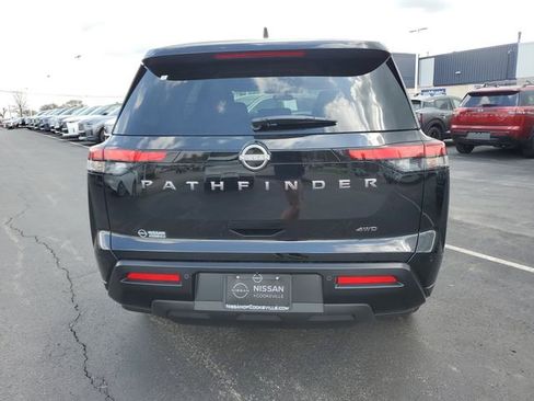 New 2026 Nissan Pathfinder S image 6