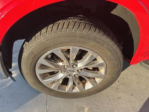 Used 2017 Ford F150 Lariat w/ Equipment Group 502A Luxury image 6