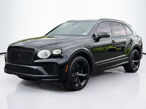 Used 2022 Bentley Bentayga image 3