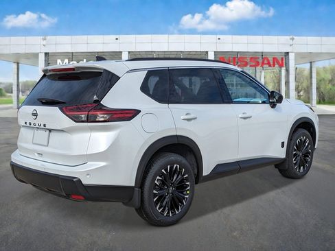 New 2026 Nissan Rogue Dark Armor FWD image 5