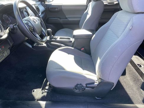 Used 2022 Toyota Tacoma SR image 29