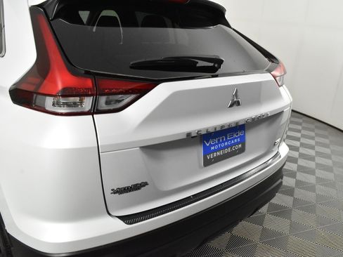 Used 2024 Mitsubishi Eclipse Cross LE image 15