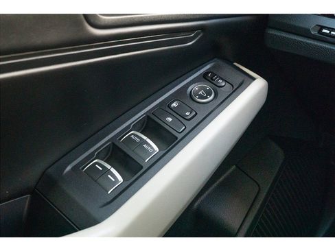 Used 2024 Honda Accord EX image 18
