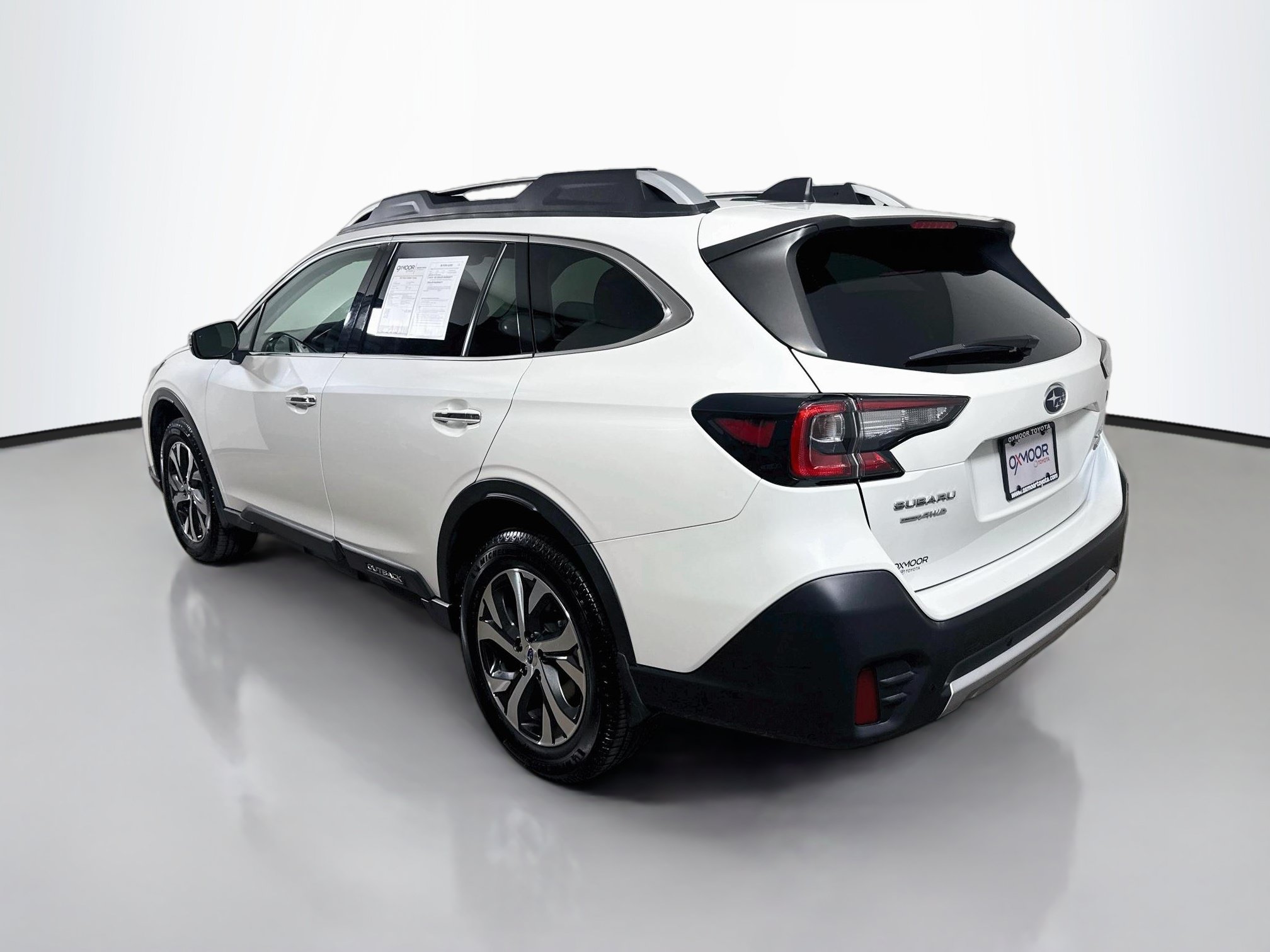 Used 2021 Subaru Outback Touring w/ Tech Package 3 AWD/4WD image 5