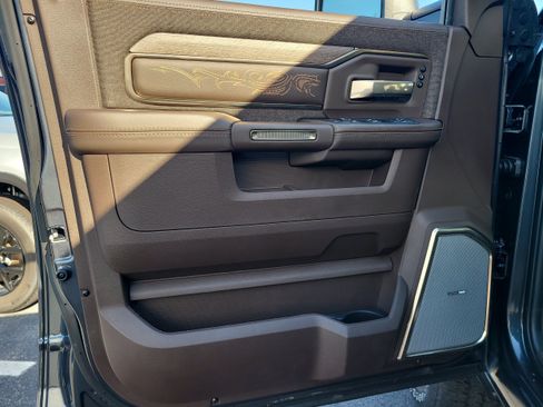 New 2026 RAM 2500 Limited AWD/4WD image 12