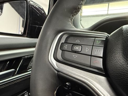 Used 2024 Jeep Wagoneer Series II image 17