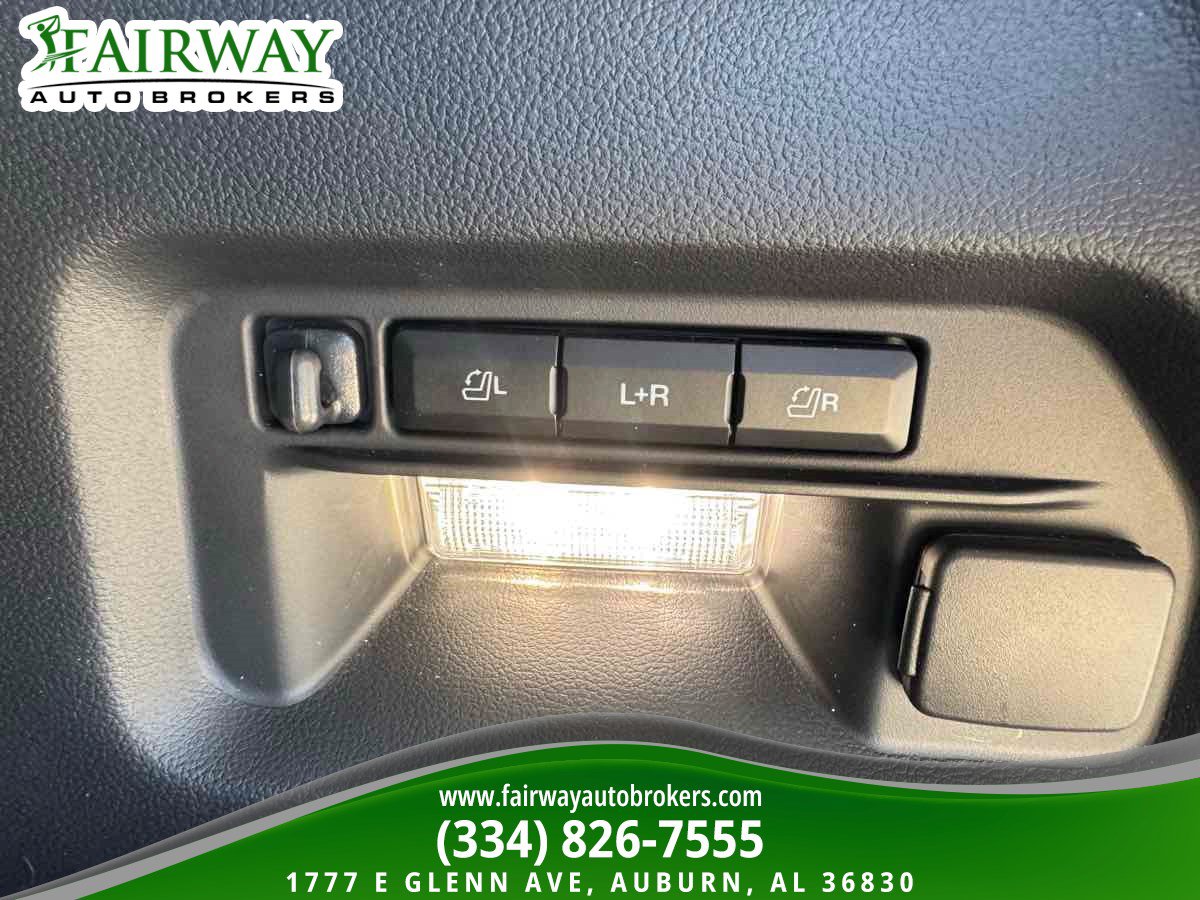 Used 2025 Ford Explorer ST w/ Sun And Sound Package AWD/4WD image 30