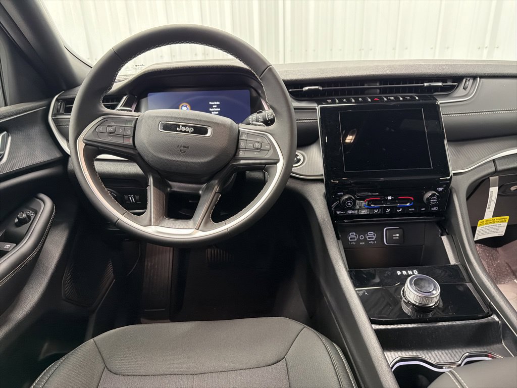 New 2026 Jeep Grand Cherokee Laredo RWD image 13