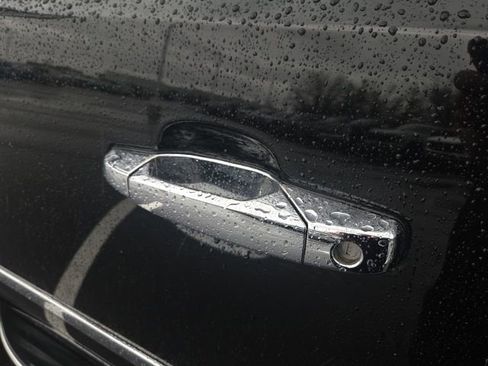 Used 2009 GMC Yukon Denali image 27