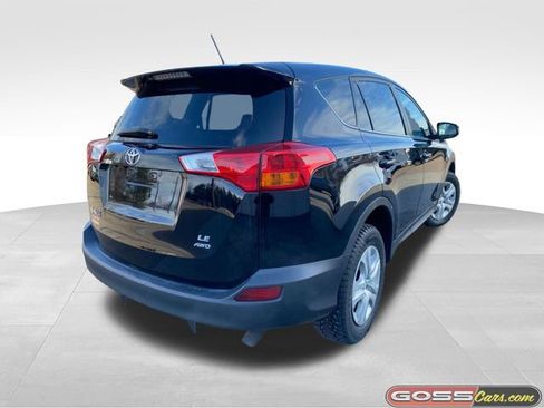 Used 2014 Toyota RAV4 LE image 3