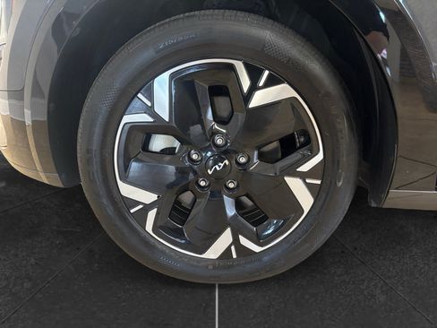 Used 2023 Kia Niro Wind FWD image 13