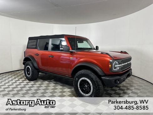 Used 2022 Ford Bronco Badlands w/ Sasquatch Package image 1