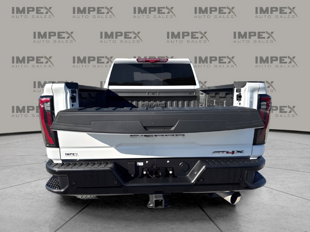Used 2025 GMC Sierra 2500 AT4X AWD/4WD image 7