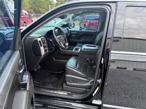 Used 2017 GMC Sierra 1500 Denali image 9