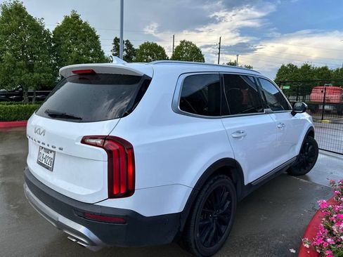 Used 2022 Kia Telluride SX FWD image 4