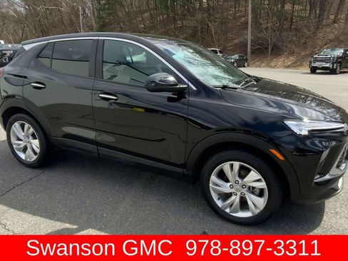 Certified 2024 Buick Encore GX Preferred FWD image 2