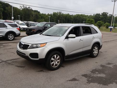 Used 2013 Kia Sorento LX AWD/4WD image 3