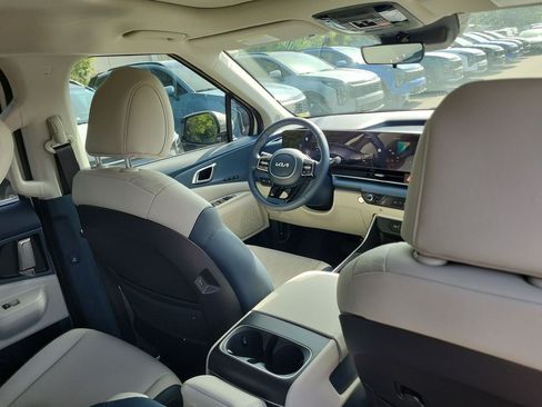 New 2026 Kia Carnival SX FWD image 13